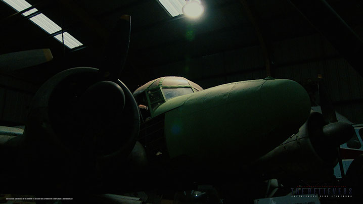 épisode, saison 3, angleterre, enquête, paranormal, the believers, retour, musée, aviation, Aircraft museum, avion,